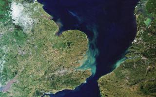 Canalul Mânecii este o strâmtoare între Franța și Marea Britanie. Care este strâmtoarea dintre Franța și Anglia?